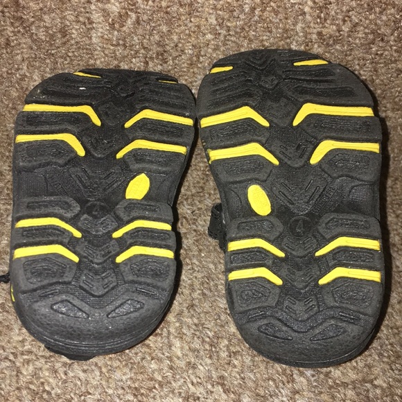 💙NWT Wolfe Island Rugged Boy’s Sandals - Picture 4 of 8